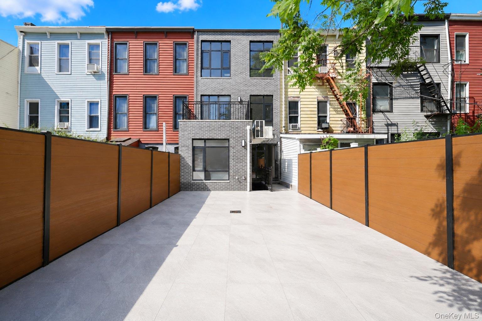 25 Goodwin Place