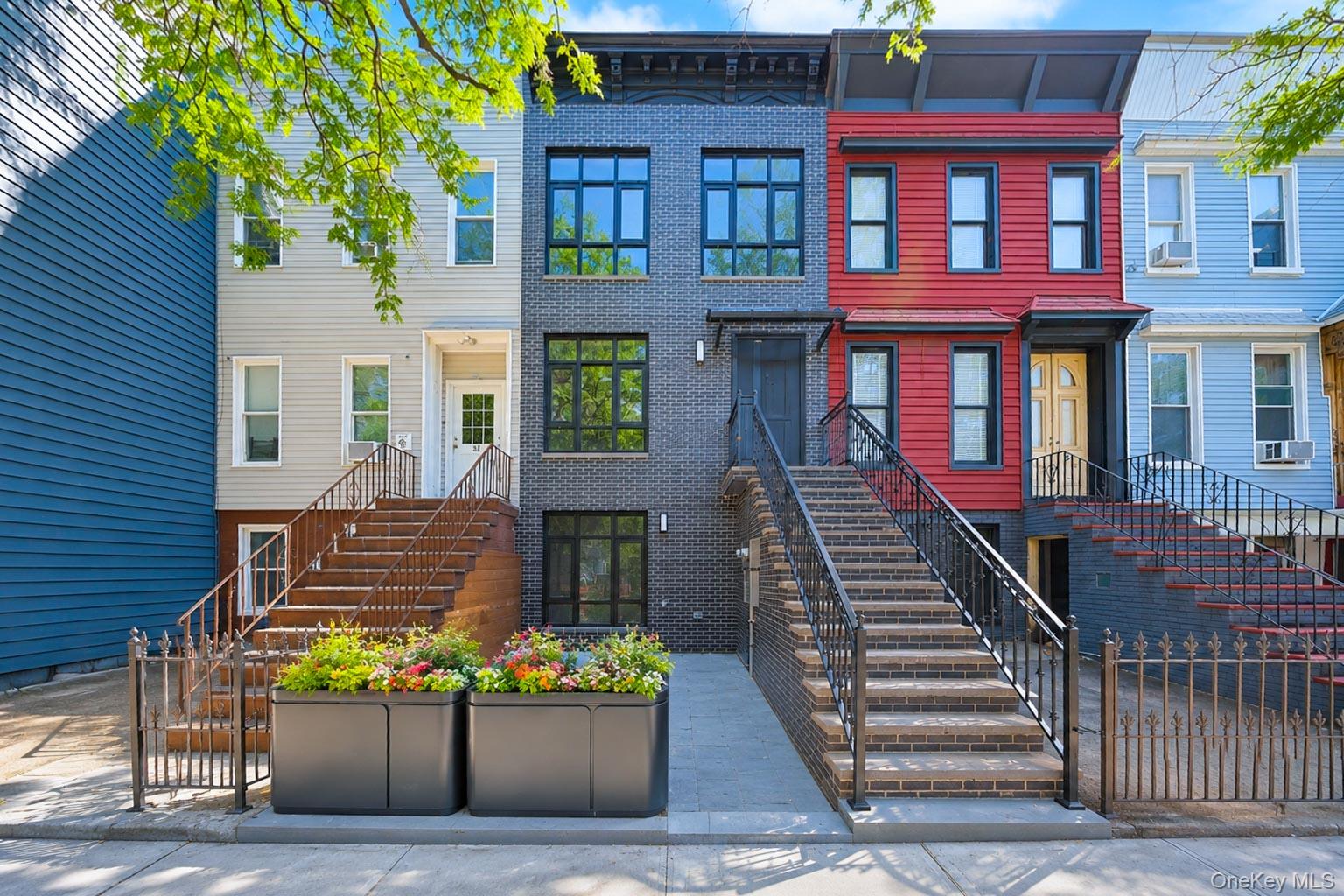 25 Goodwin Place