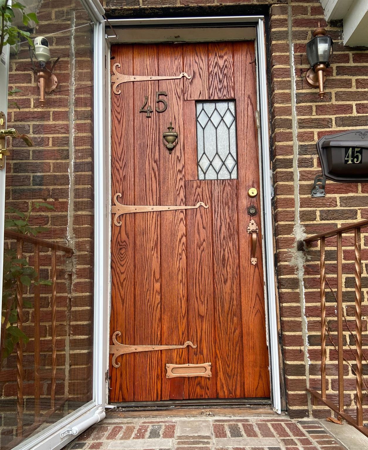 45 Davis Avenue