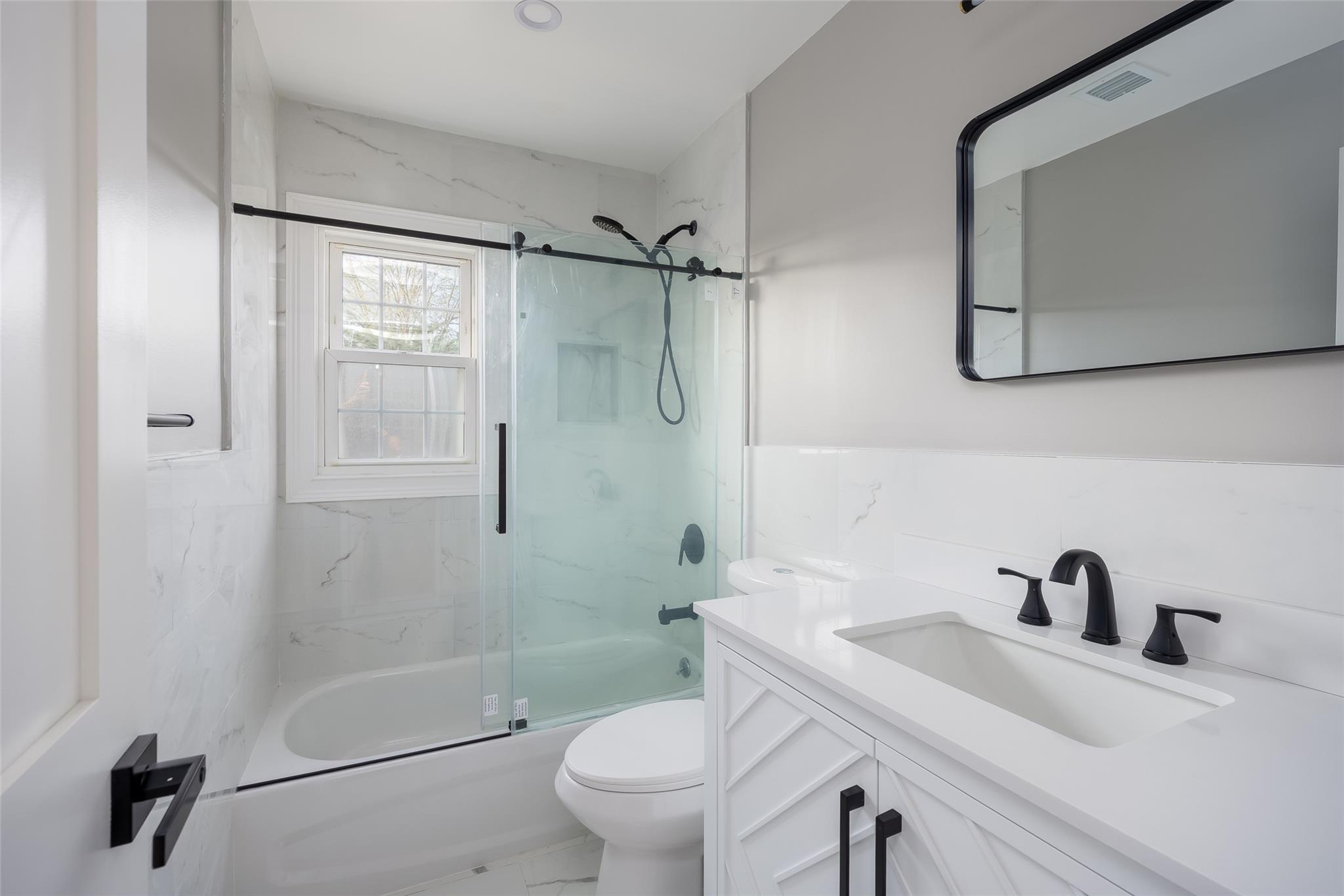 38 Bradford Lane, Bethpage, New York image 16