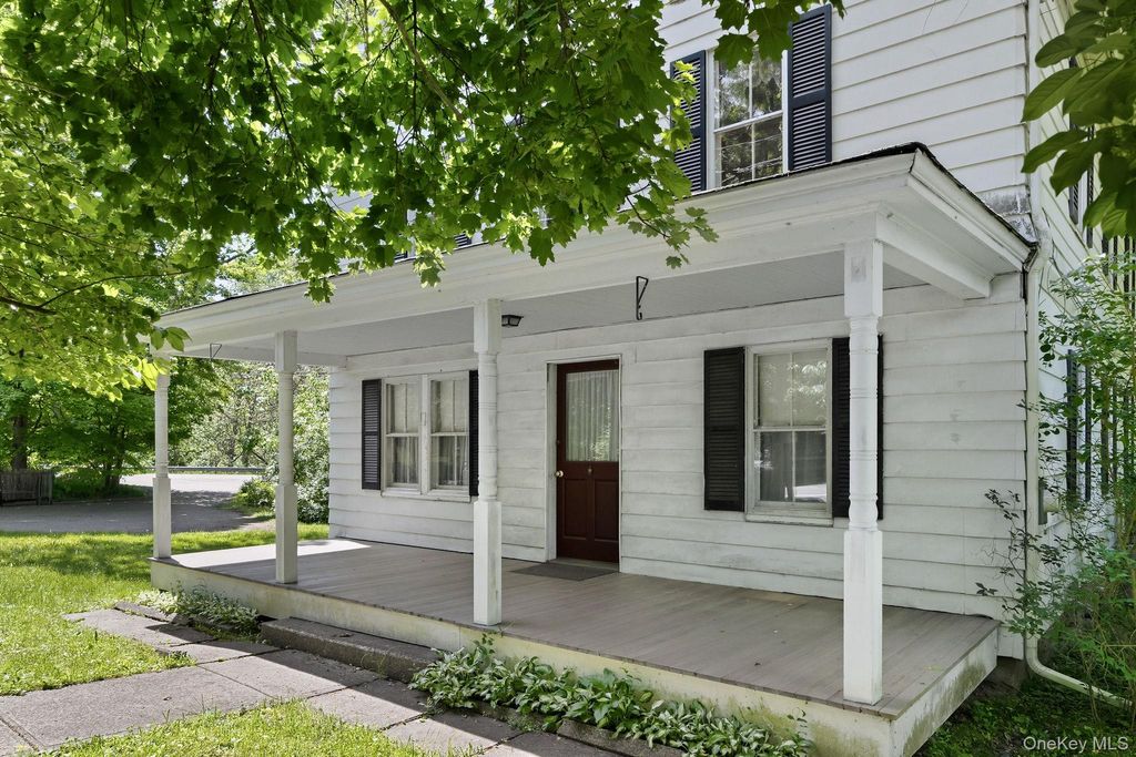 Photo of 194 Route 202, Somers, NY 10589 (MLS # 1004005)