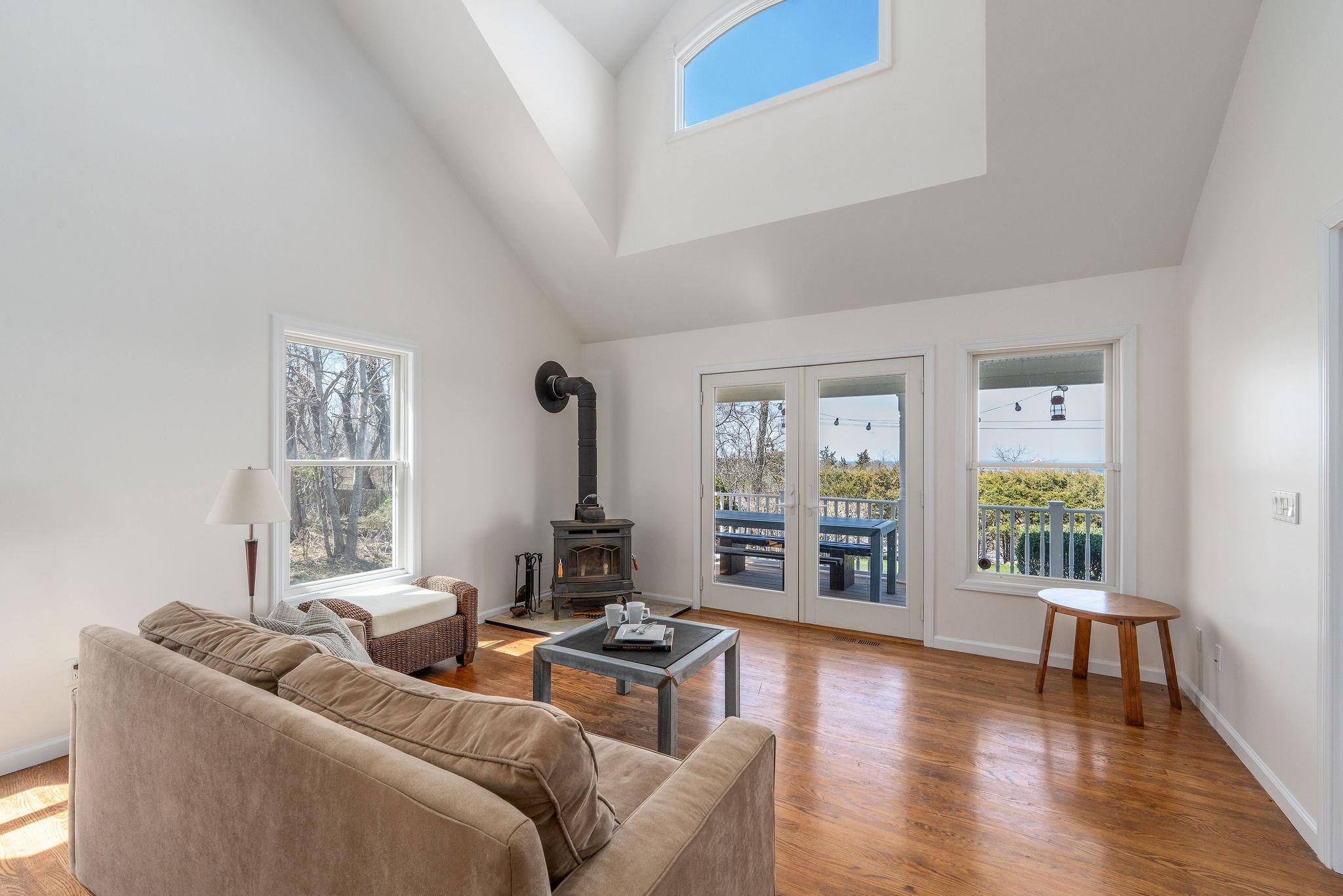 250 Naugles Drive, Mattituck, New York image 17