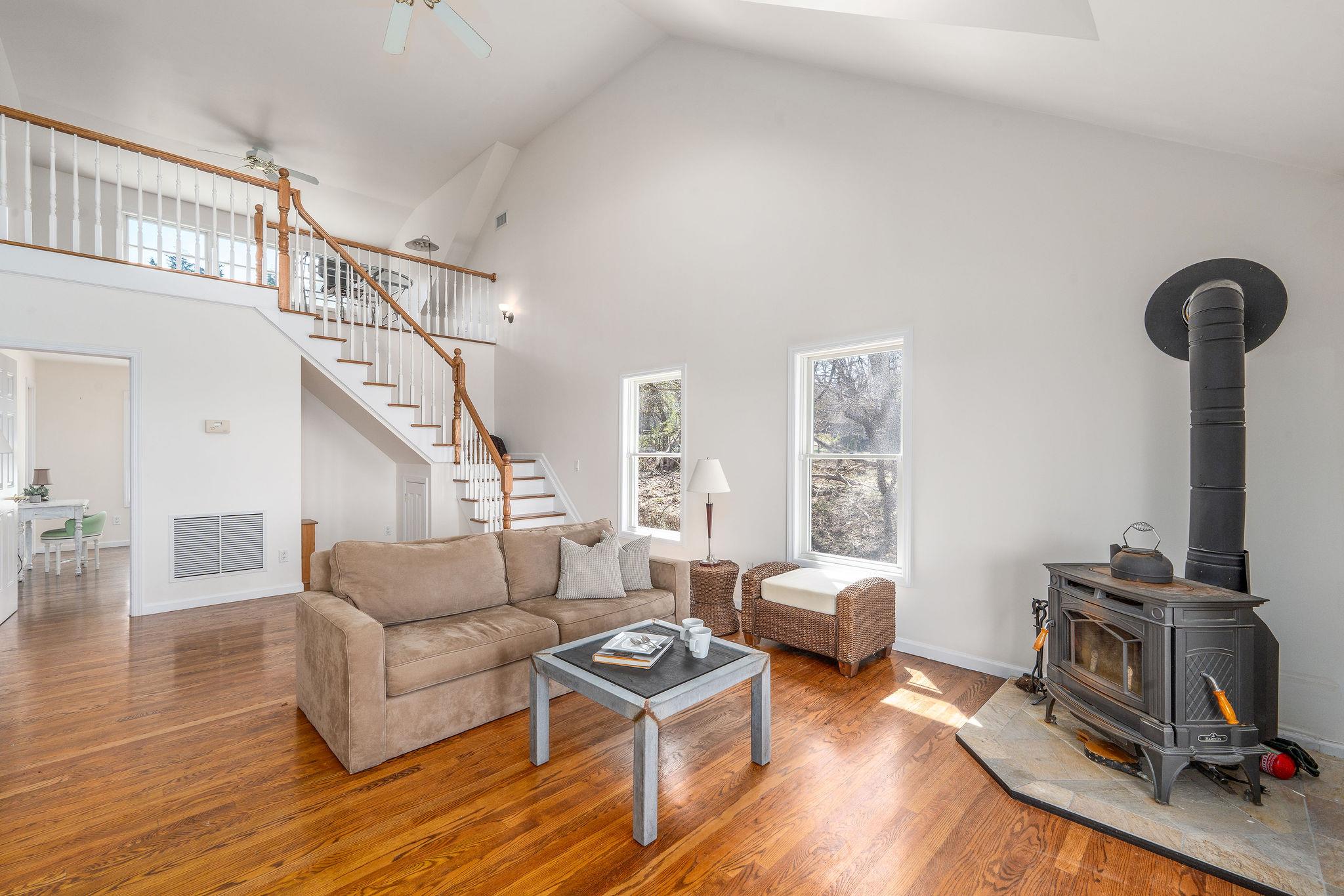 250 Naugles Drive, Mattituck, New York image 15