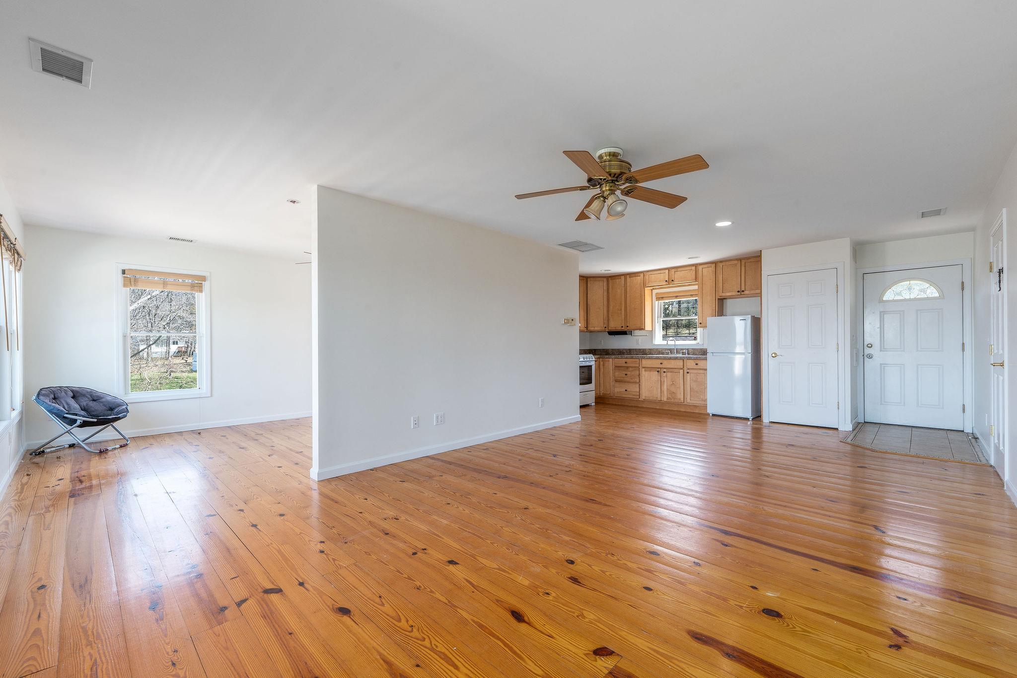 250 Naugles Drive, Mattituck, New York image 30