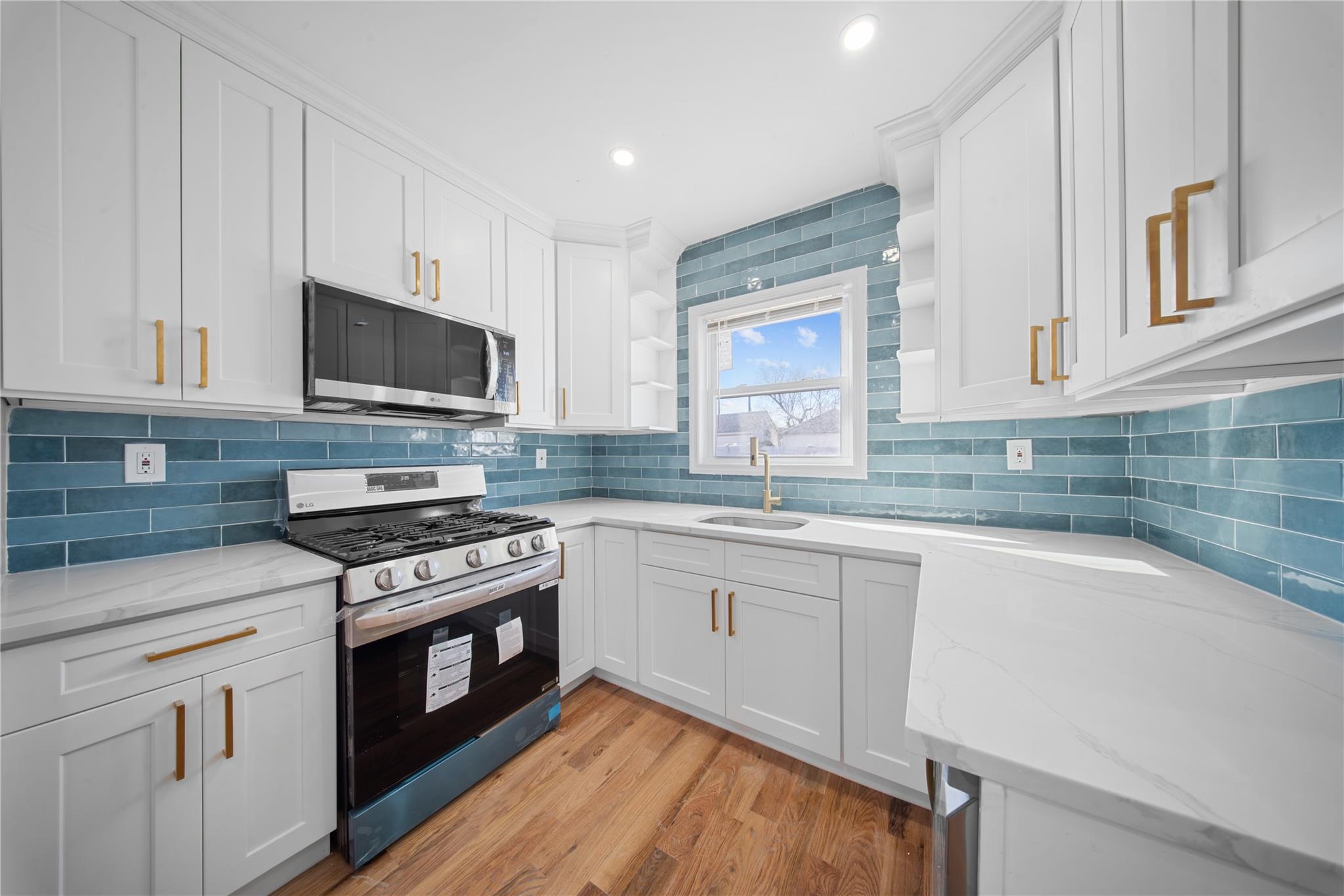 119-46 238 Street St, Cambria Heights, New York image 3