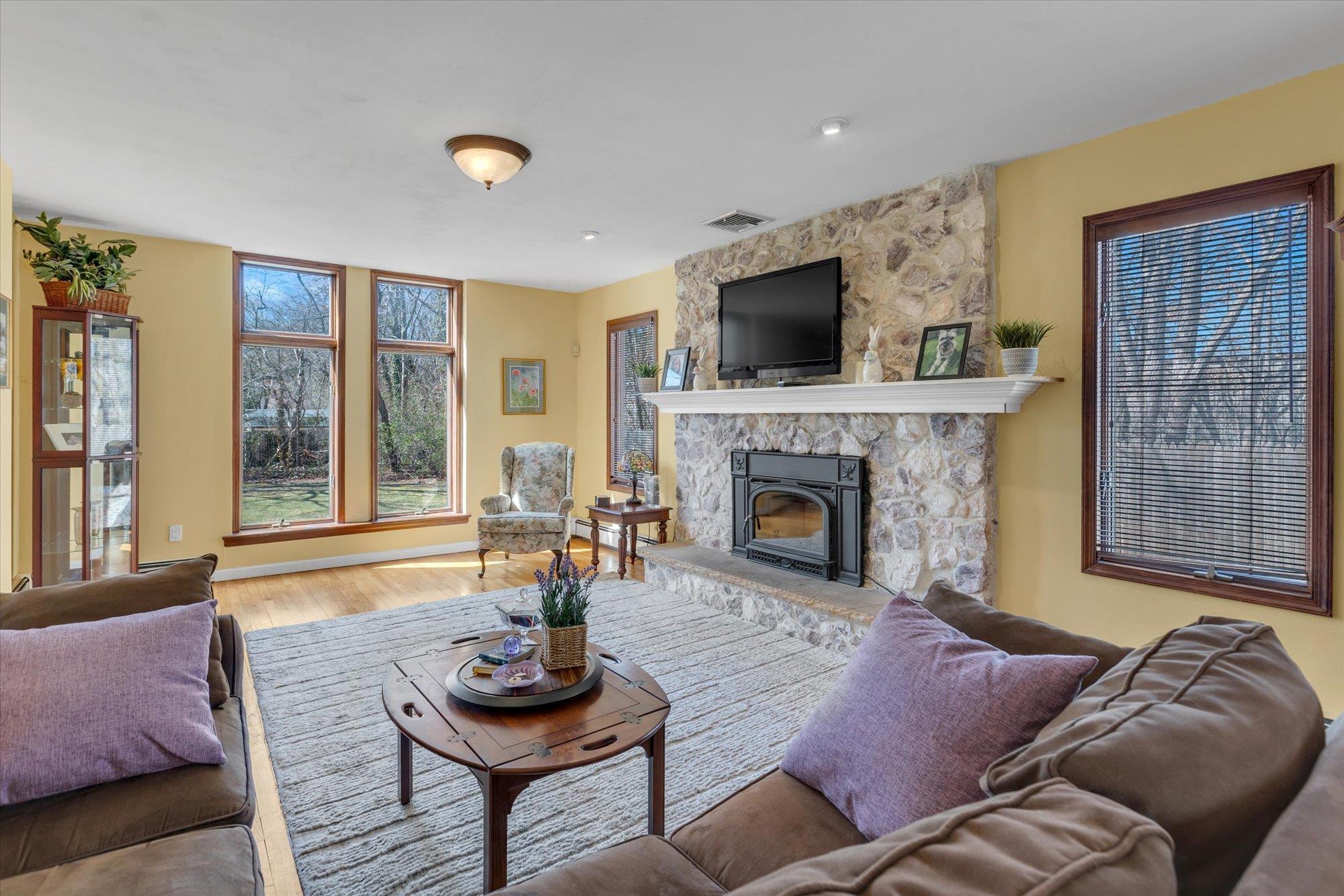 1 Inwood Street, Bayport, New York image 6