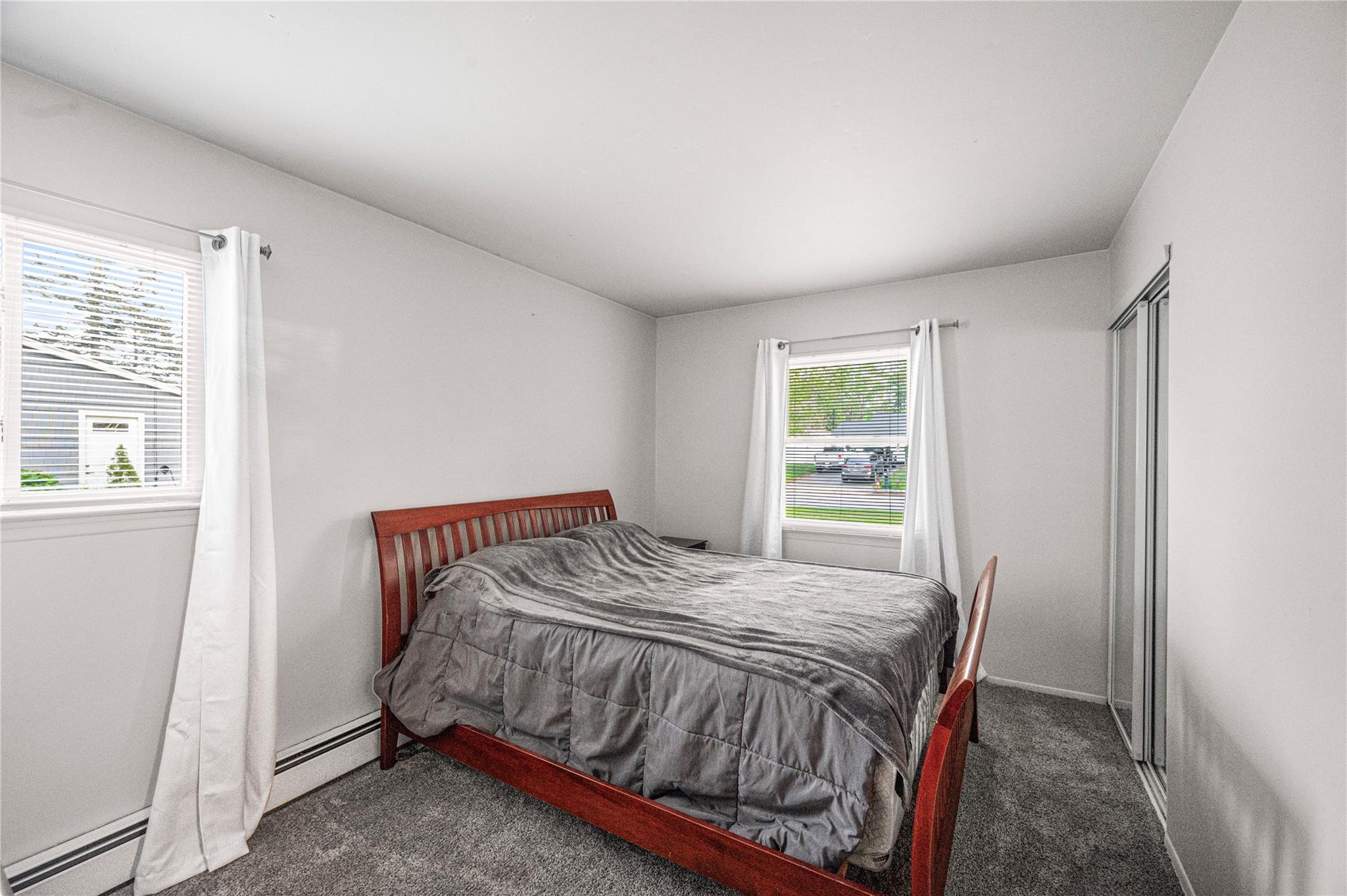 11 Hyde Lane, Coram, New York image 17