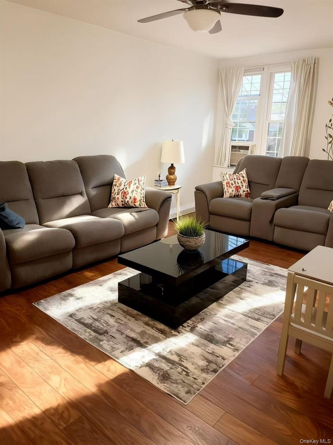 8548 Little Neck Parkway