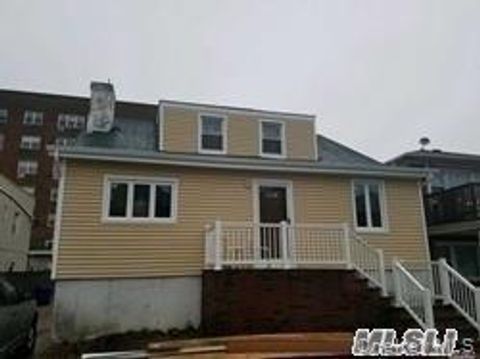 Apartment For Rent - 450 E Broadway #MAIN<br/> Long Beach, NY 11561