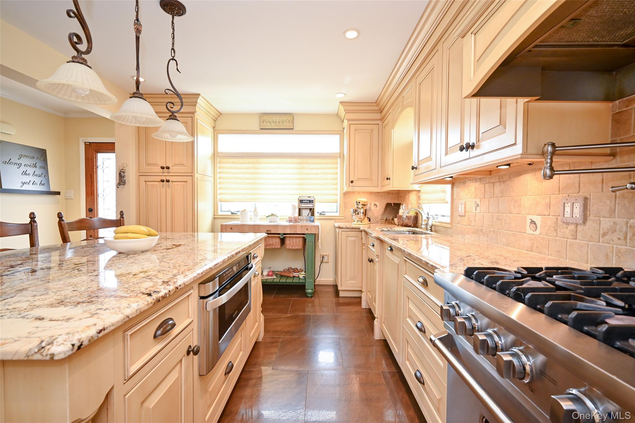 171-20 Gladwin Avenue