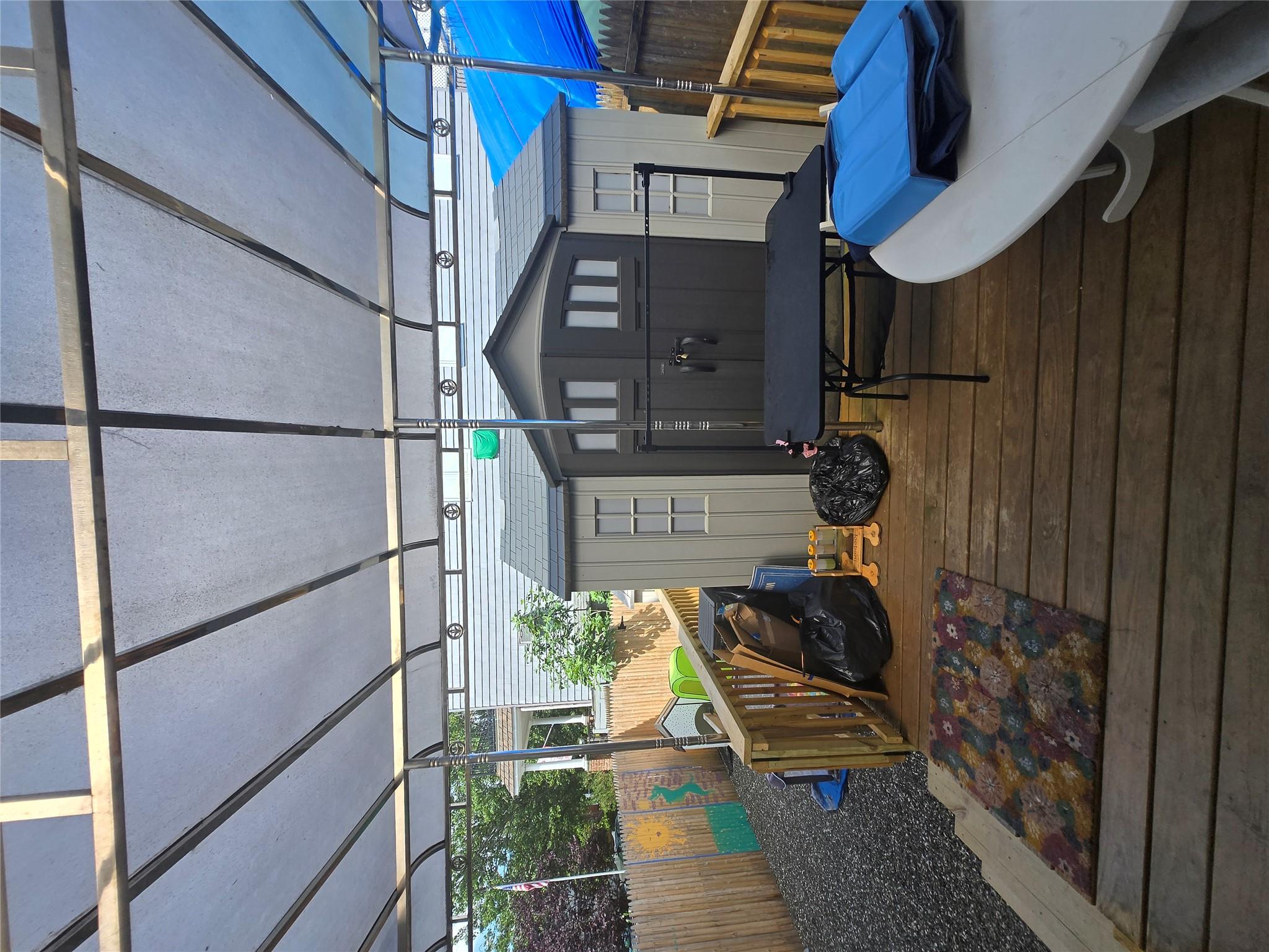 313 City Island Avenue