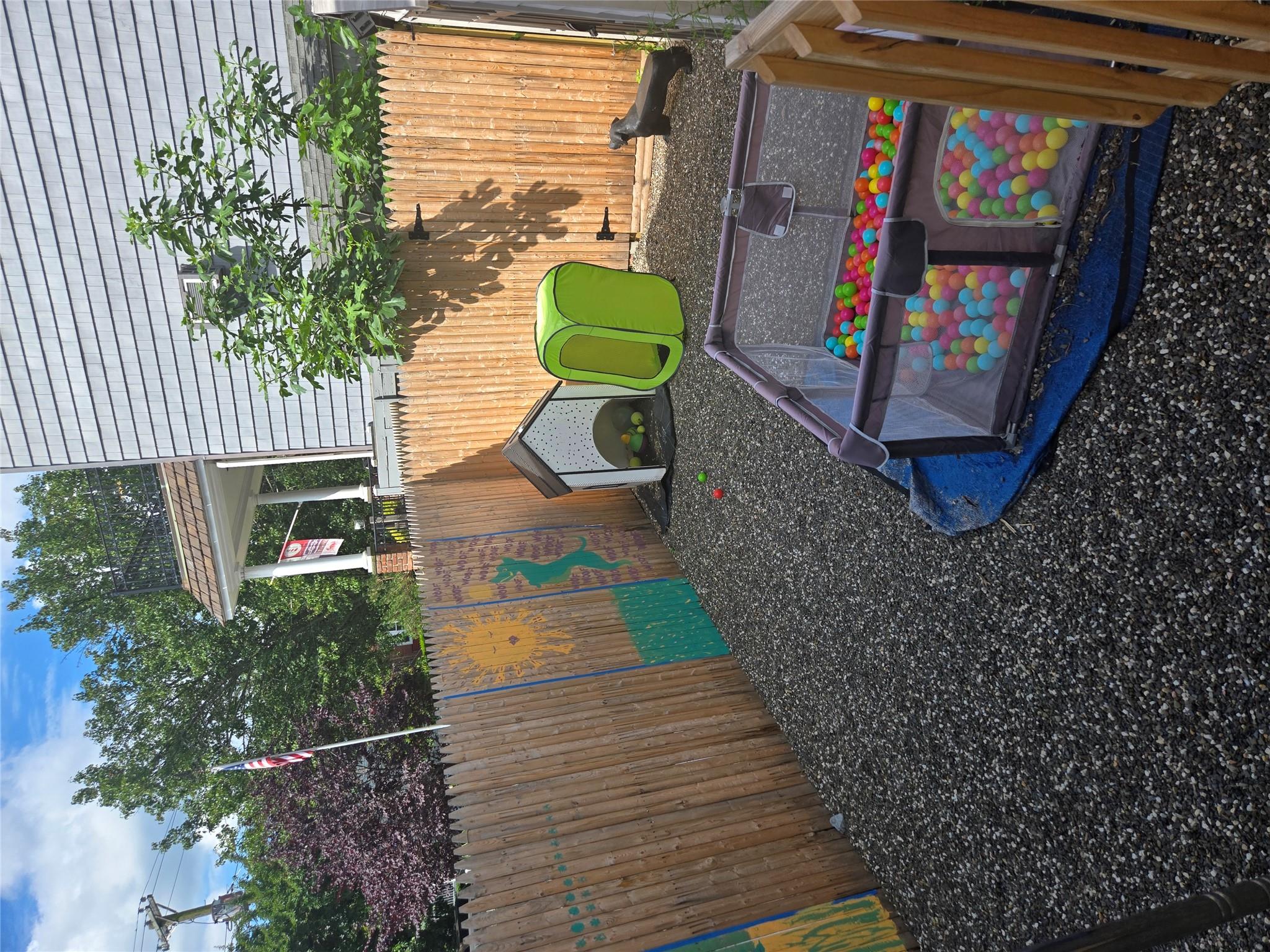 313 City Island Avenue