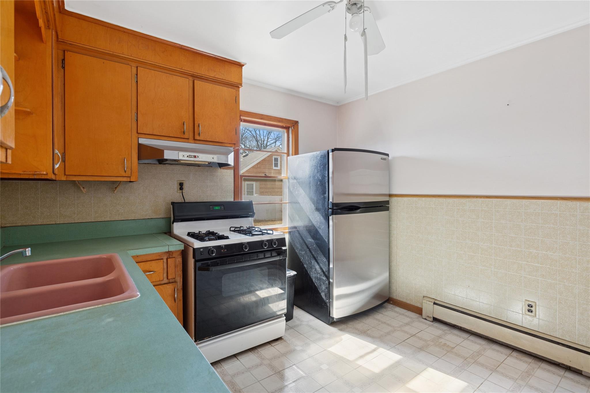 1504 E Roanoke Avenue, Riverhead, New York image 16