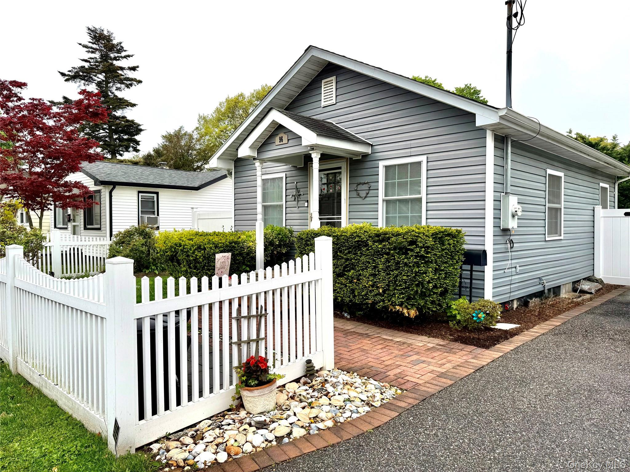 96 Pleasure Avenue