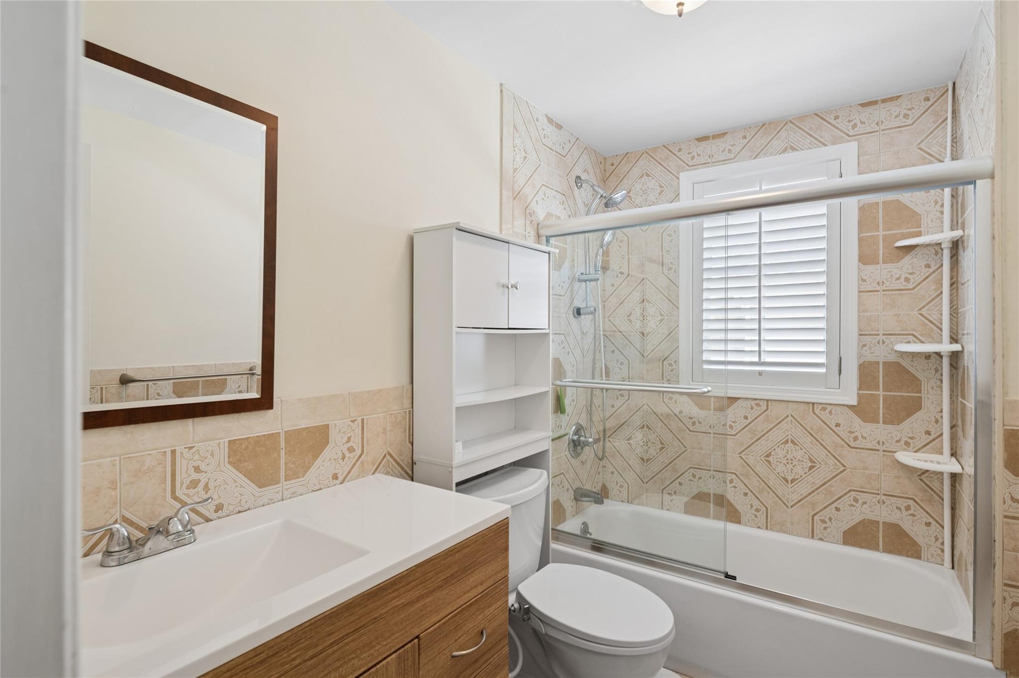 108 Barnyard Lane, Levittown, New York image 13