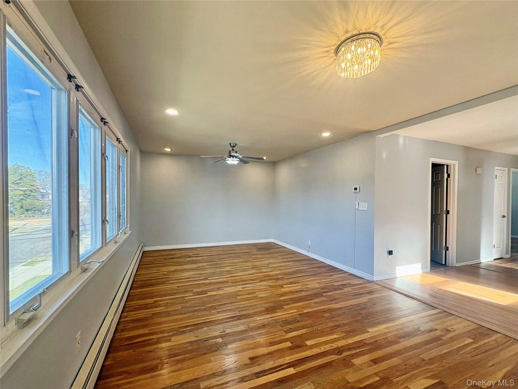 Photo of Valley Stream, NY 11581 (MLS # 950535)