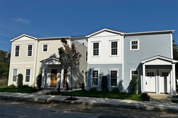7 PATTON AVE # 7A, WYANDANCH, NY 11798 - Image ffdda9846aabaef0abe373fad0006b47/130414428