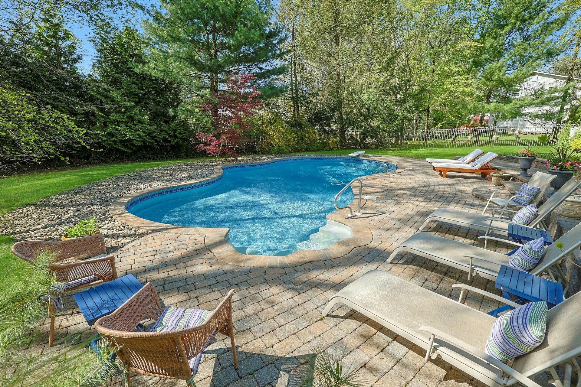 16 Old Brick Road, New City, New York image 33