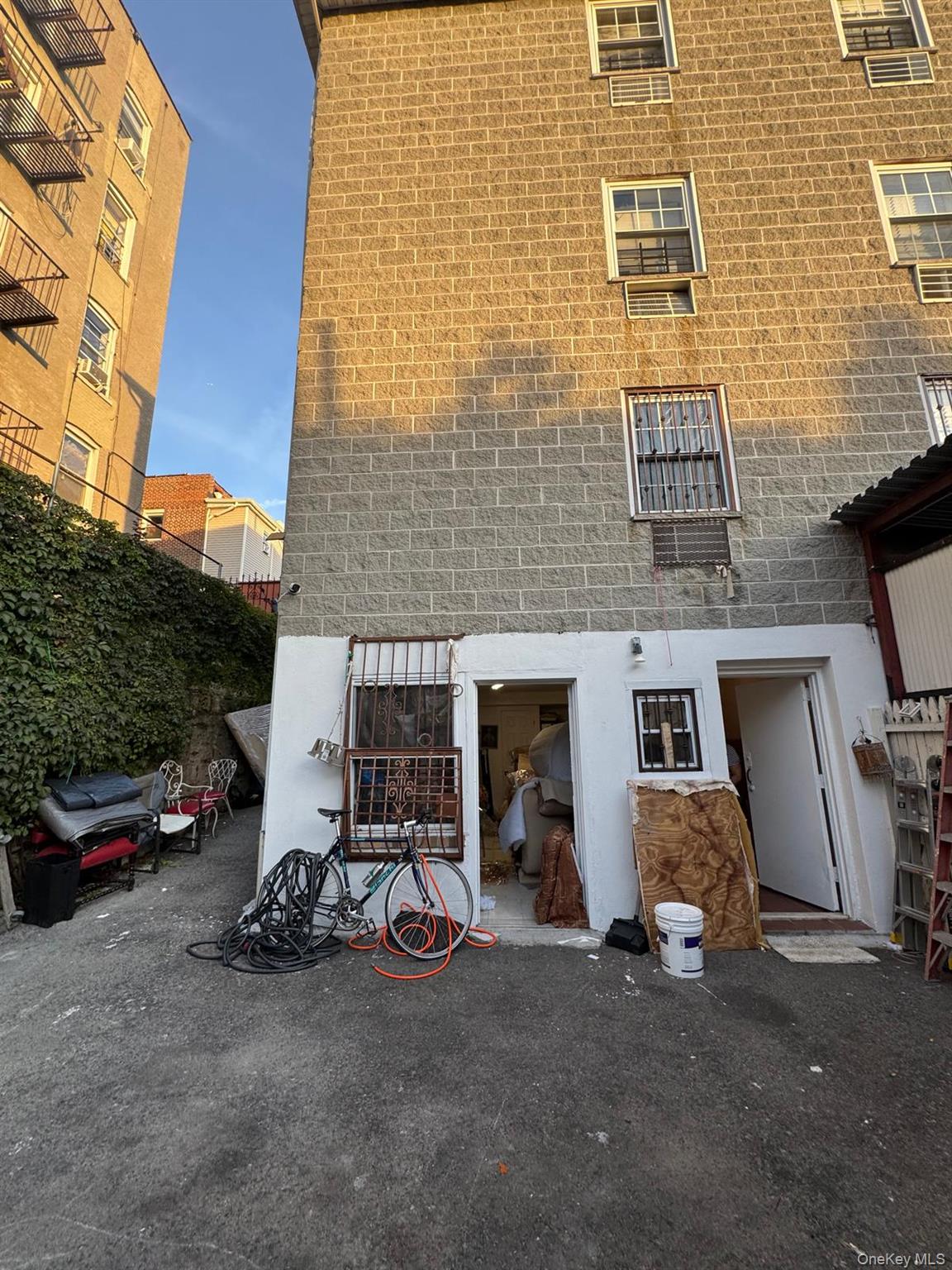 643 Baker Avenue