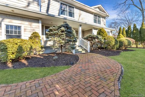 Homes For Rent - 435 Luptons Point Road<br/> Mattituck, NY 11952