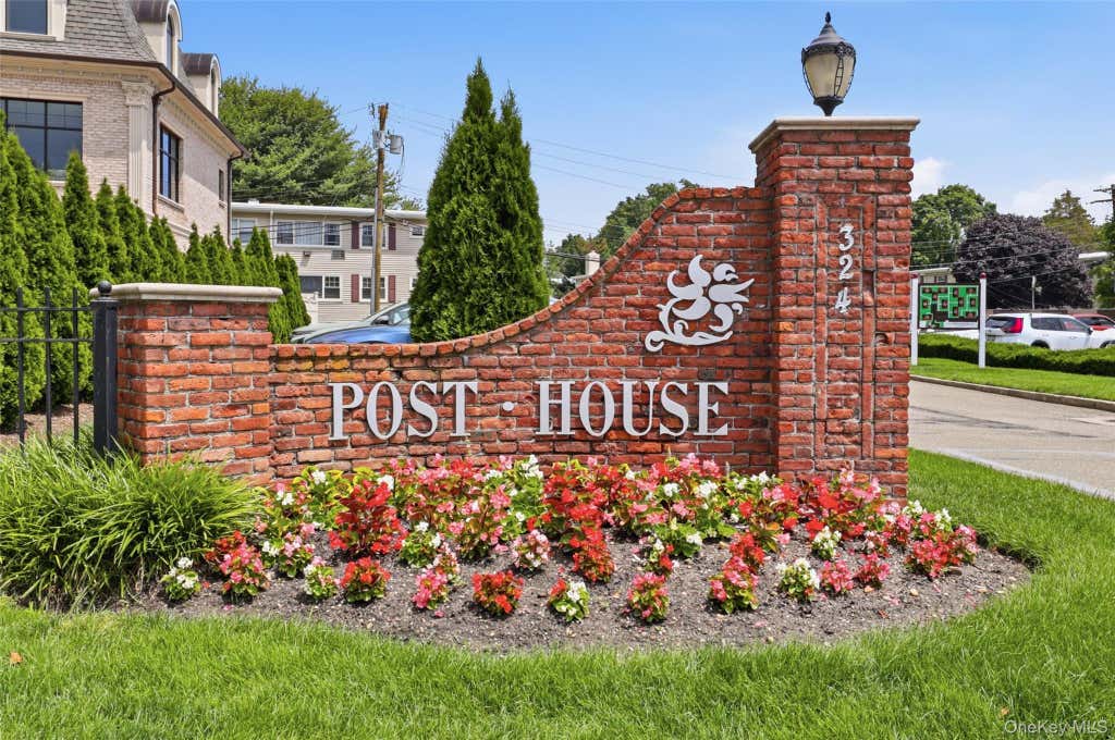 Photo of 324 Post Road #12L, Westbury, NY 11590 (MLS # 1020481)