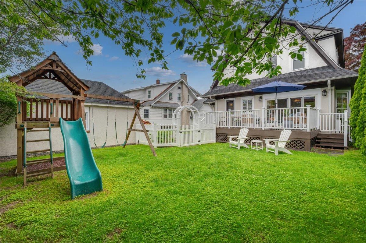 24 Storer Avenue, Pelham, New York image 27