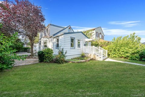 Photo of 93 Woodside Avenue, Freeport, NY 11520 (MLS # 906882)