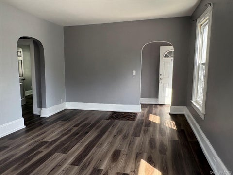 Apartment For Rent - 2 Park Place #1<br/> Dutchess County, Poughkeepsie, NY 12601