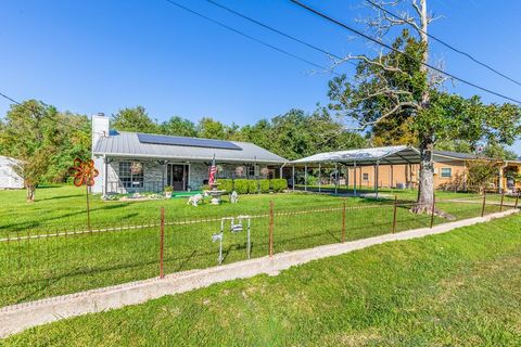 Photo of 2605 N 10th St., Orange, TX 77630 (MLS # 262362)