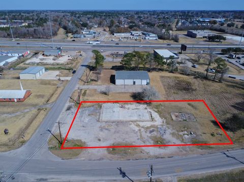 Photo of 6595 LAWRENCE DR., Beaumont, TX 77708 (MLS # 265191)