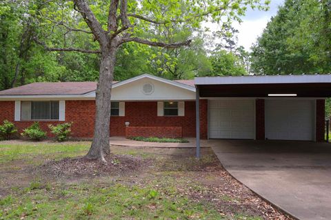 Photo of 320 Claiborne, Vidor, TX 77662 (MLS # 266691)