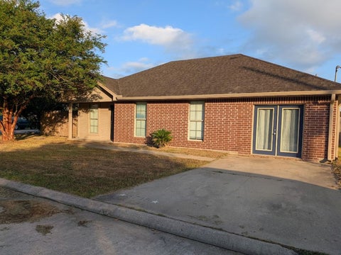 Photo of 5715 Springfield Circle S, Lumberton, TX 77657 (MLS # 271758)