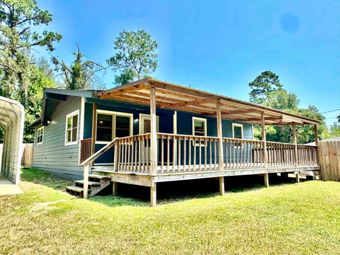 A home in Woodville