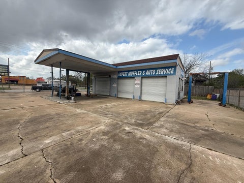 Photo of 1398 Washington Blvd, Beaumont, TX 77705 (MLS # 271832)