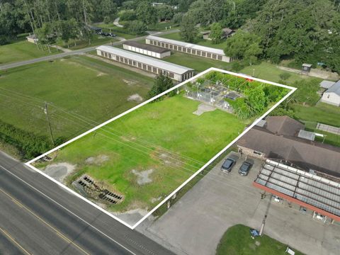 Photo of 2015 Fm 92, Silsbee, TX 77656 (MLS # 264346)