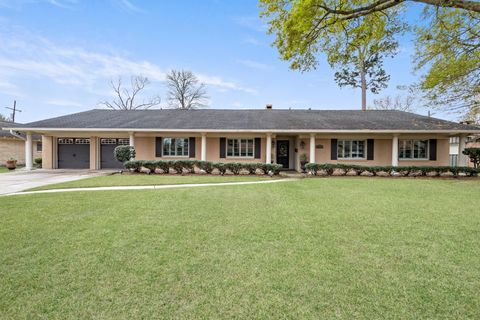 Photo of 5725 Pickwick, Beaumont, TX 77706 (MLS # 265607)