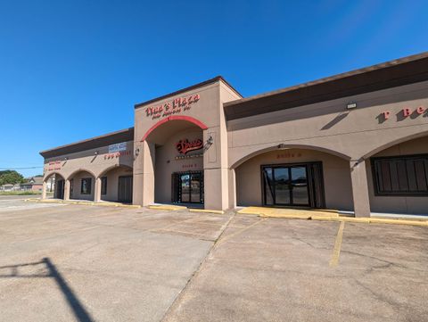 Photo of 5126 Gulfway Dr, Port Arthur, TX 77642 (MLS # 249826)