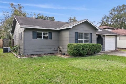 A home in Groves