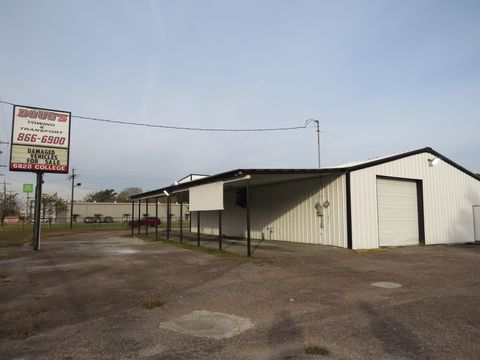 Photo of 6828 College, Beaumont, TX 77707 (MLS # 263728)