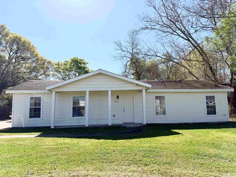 Photo of 7690 LAWERENCE, Beaumont, TX 77708 (MLS # 265910)