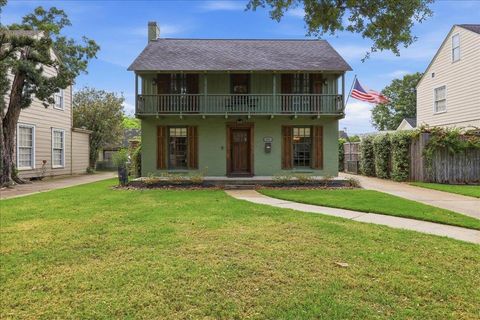 Photo of 601 21st St., Beaumont, TX 77706 (MLS # 266622)