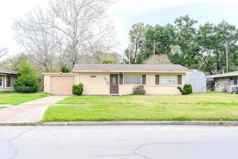 Photo of 4565 BEAUMONT, Beaumont, TX 77708 (MLS # 264414)