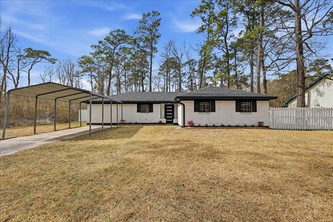 Photo of 460 Rosewood, Vidor, TX 77662 (MLS # 265765)