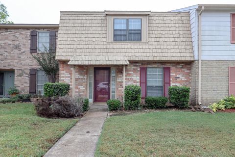 Photo of 5725 Townhouse Ln., Beaumont, TX 77707 (MLS # 266120)