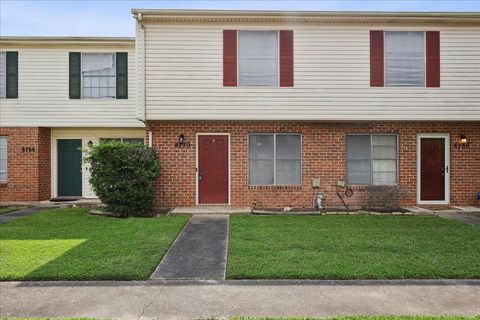 Photo of 8770 Glen Meadow Ln, Beaumont, TX 77706 (MLS # 263545)