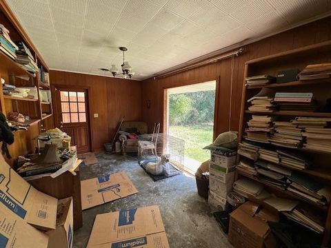 A home in Silsbee