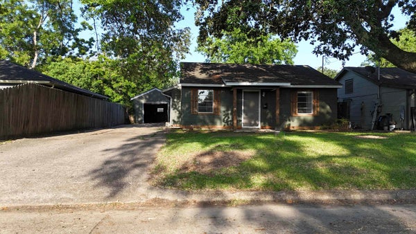 1025 MCARTHUR DR, PORT NECHES, TX 77651 - Image 0b1ab6158917e3c80ee0a5ce840f67f6/618984056