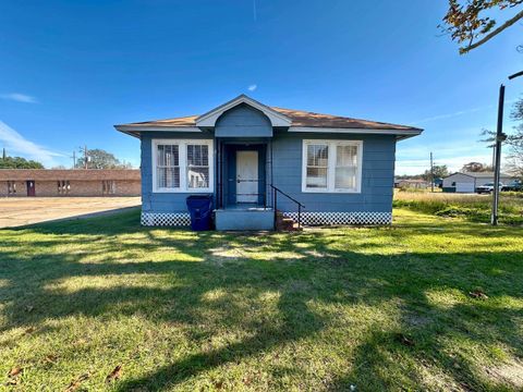 A home in Silsbee