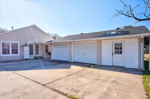 A home in Groves