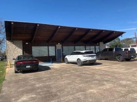 Photo of 575 N 7th St, Beaumont, TX 77702 (MLS # 264438)